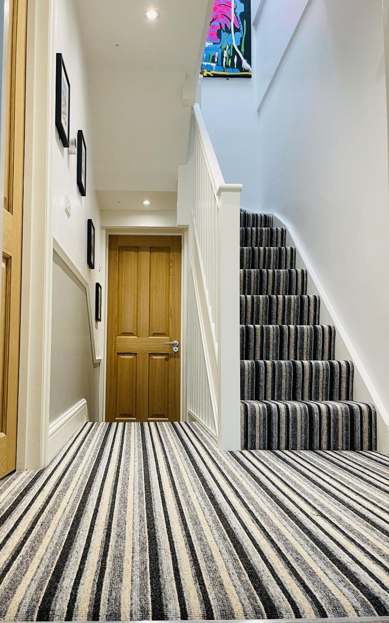 Superb Townhouse Near Vibrant Gloucester Road Bristol Bagian luar foto